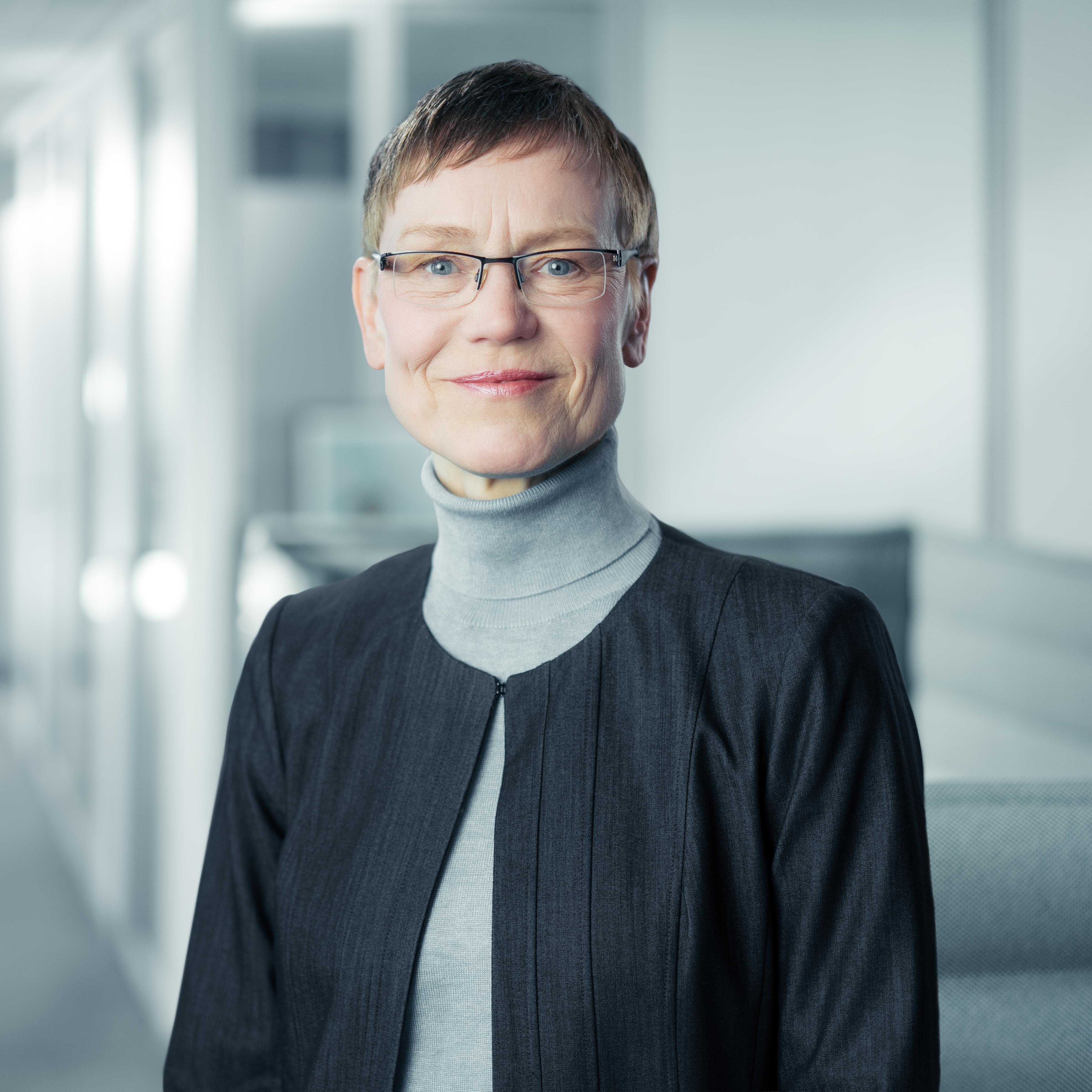 Dr. Christa Lamping