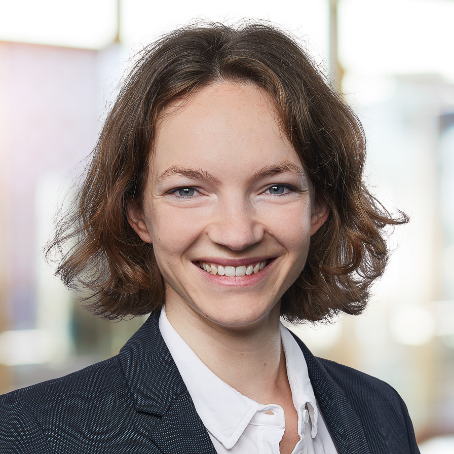 Zarah Büscher, Expert