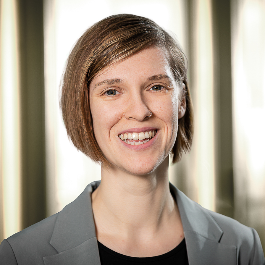 Ramona Börner, Associate