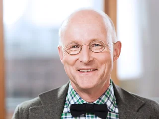 Dr. Stefan Sandner Dr. Stefan Sandner